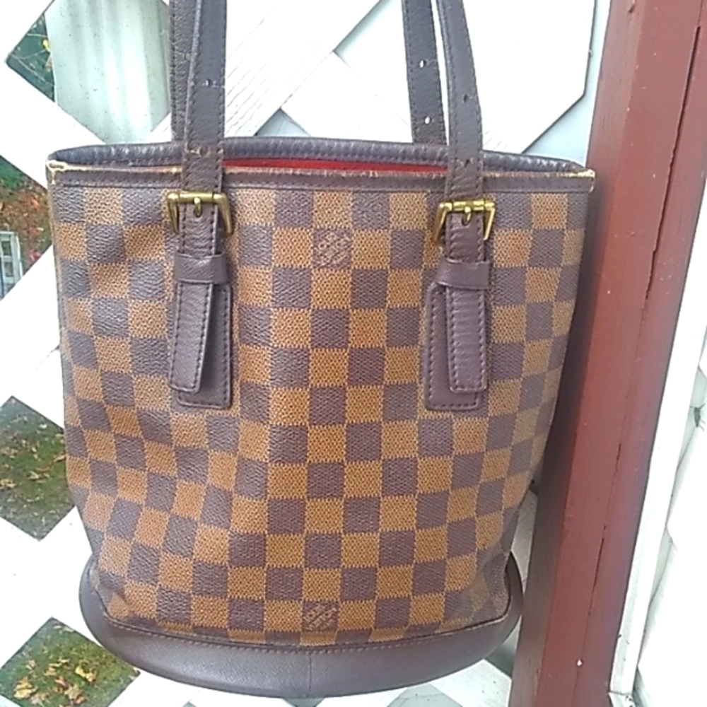 Authentic Louis Vuitton Damier Ebane Bucket PM Bag